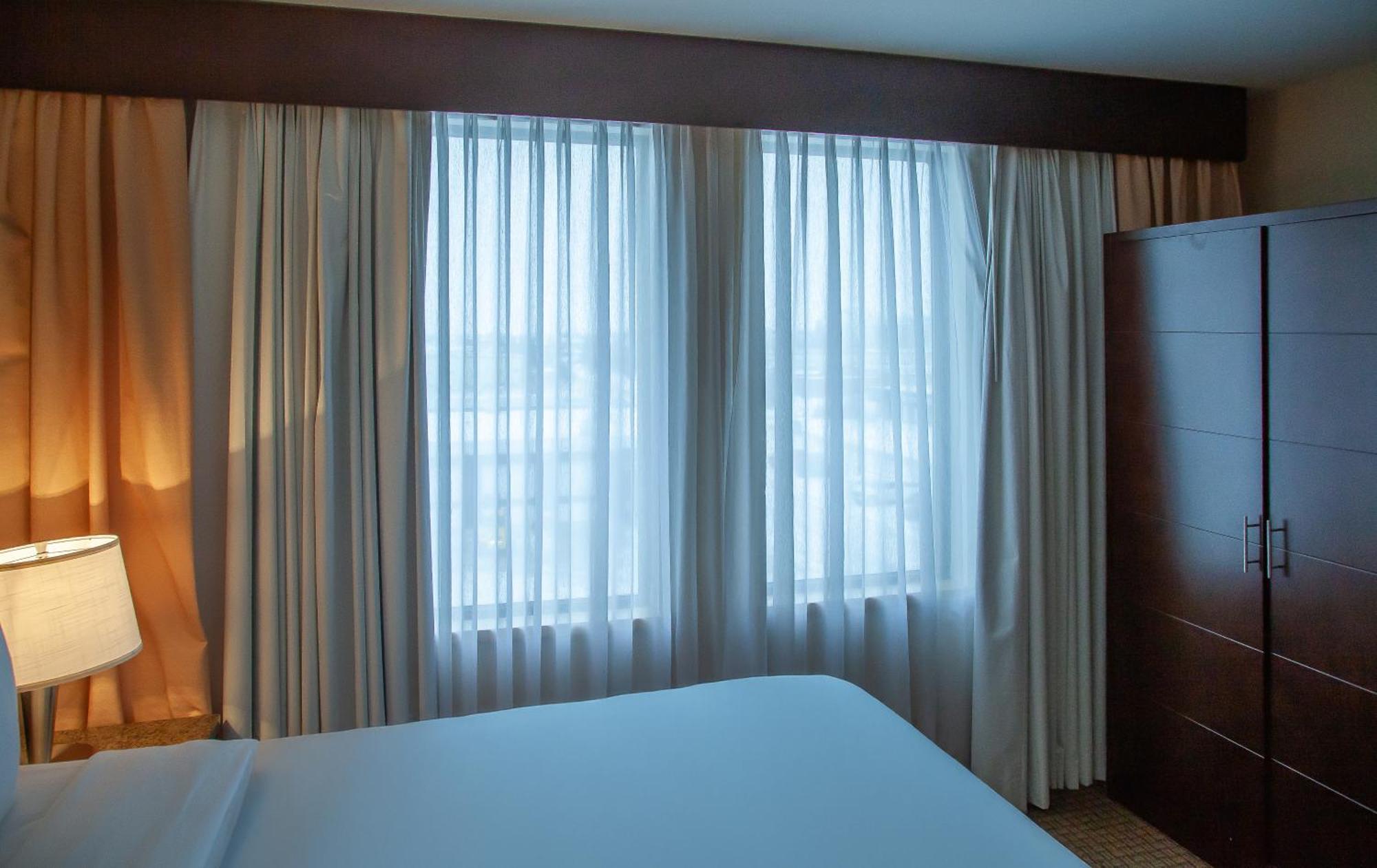 Ihotel & Conference Centre Hotel 3*
