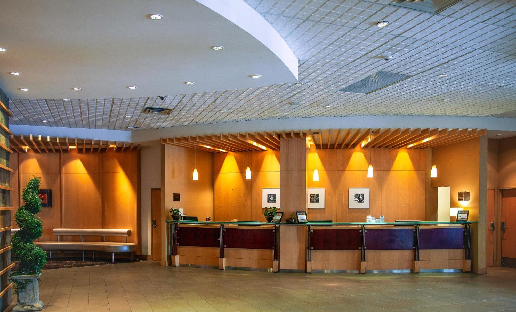 Ihotel & Conference Centre Red Deer