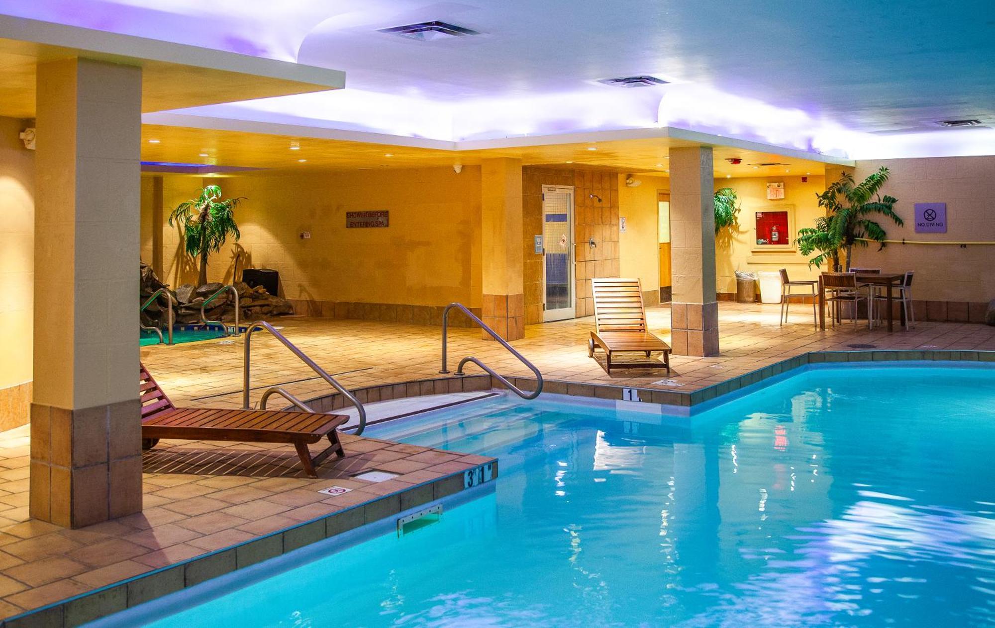 Ihotel & Conference Centre Hotel 3*