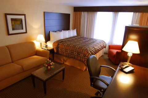Ihotel & Conference Centre Hotel